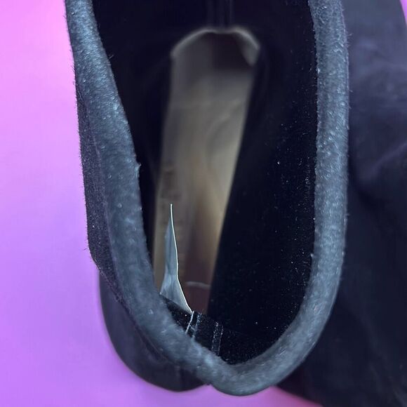 Stuart Weitzman Women's 11 Black Heel Suede Booties Classic Black Minimalist New - Picture 11 of 16